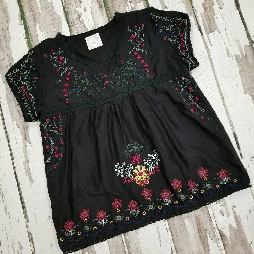 FLASH SALE!!    BOHO CHIC TOP - Medium